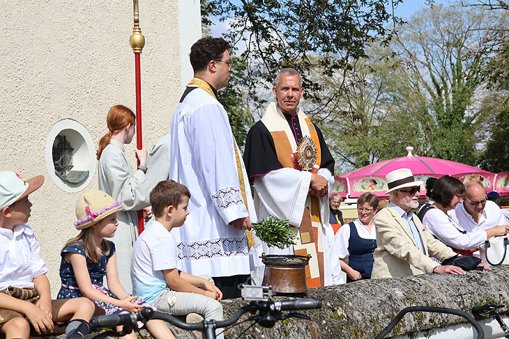Leonhardi Fahrt Siegertsbrunn (©Foto: Martin Schmitz)